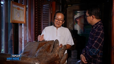 Nhà điêu khắc Nguyễn Hùng Việt